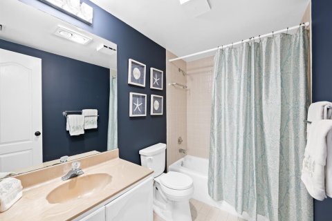 Condo in Highland Beach, Florida, 2 bedrooms  № 2081590 - photo 21