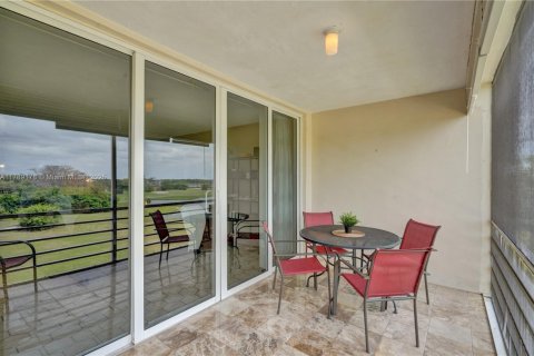 Condominio en venta en Pompano Beach, Florida, 2 dormitorios, 102.19 m2 № 2012350 - foto 14