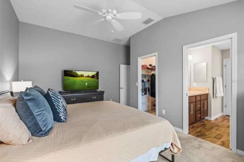 House in The Villages, Florida 2 bedrooms, 113.99 sq.m. № 1744639 - photo 17