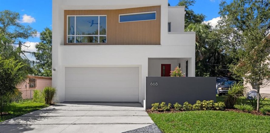 Villa ou maison à Saint Petersburg, Floride 3 chambres, 188.59 m2 № 1910792