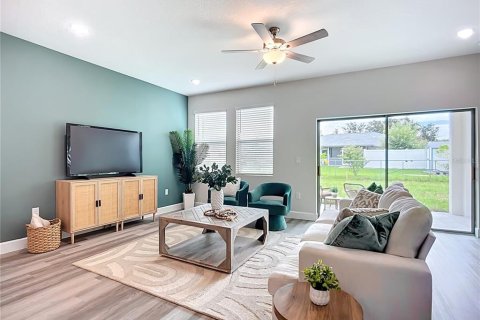 House in North Port, Florida 4 bedrooms, 168.15 sq.m. № 2167379 - photo 28