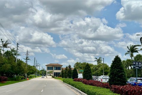Condo in Pembroke Pines, Florida, 2 bedrooms  № 2060936 - photo 29
