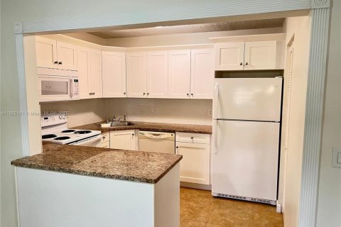 Copropriété à vendre à Greenacres, Floride: 2 chambres, 86.86 m2 № 1948273 - photo 6