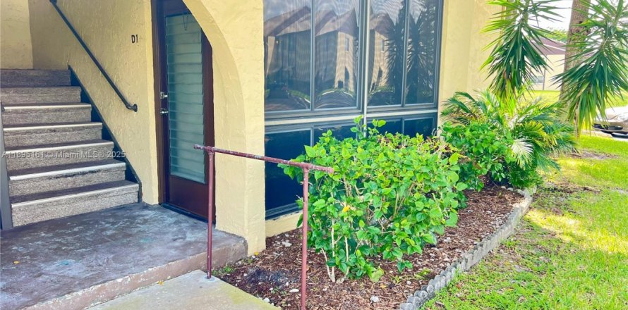 Condo à Greenacres, Floride, 2 chambres  № 1948273