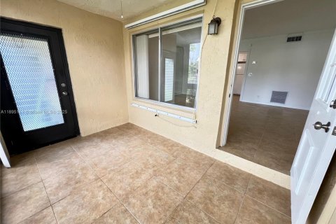 Copropriété à vendre à Greenacres, Floride: 2 chambres, 86.86 m2 № 1948273 - photo 8