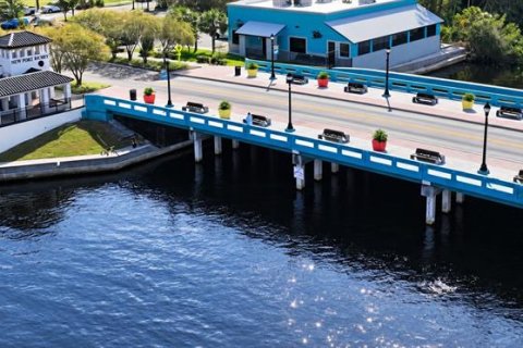 Apartment in New Port Richey, Florida 2 bedrooms, 69.68 sq.m. № 2359227 - photo 18