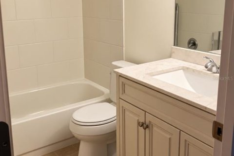 Apartment in New Port Richey, Florida 2 bedrooms, 69.68 sq.m. № 2359227 - photo 23