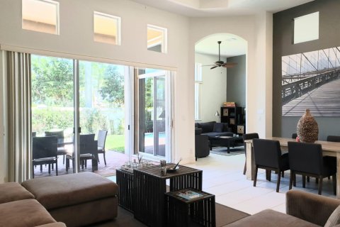 Casa en alquiler en West Palm Beach, Florida, 3 dormitorios, 176.7 m2 № 1151530 - foto 1