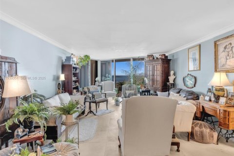 Copropriété à vendre à Miami, Floride: 2 chambres, 141.21 m2 № 2001239 - photo 4