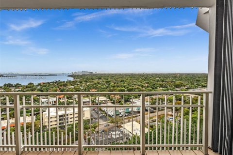 Copropriété à vendre à Miami, Floride: 2 chambres, 141.21 m2 № 2001239 - photo 10