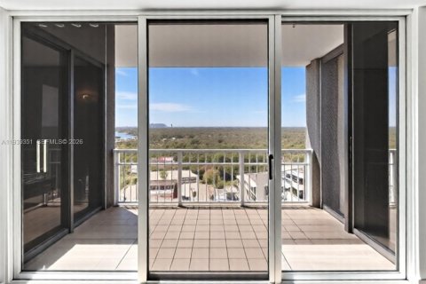 Copropriété à vendre à Miami, Floride: 2 chambres, 141.21 m2 № 2001239 - photo 9