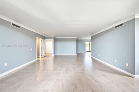 Copropriété à vendre à Miami, Floride: 2 chambres, 141.21 m2 № 2001239 - photo 21