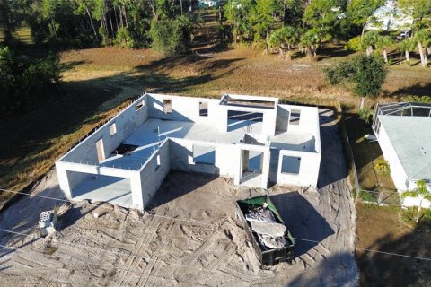 Villa ou maison à vendre à North Port, Floride: 3 chambres, 176.51 m2 № 2096499 - photo 8