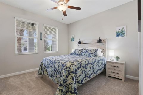 House in San Antonio, Florida 2 bedrooms, 181.9 sq.m. № 2394300 - photo 27