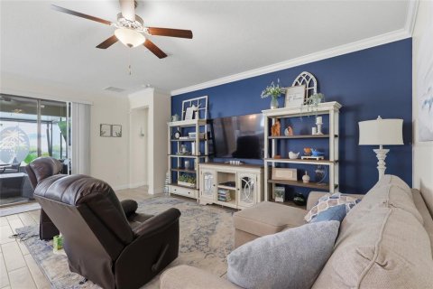 House in San Antonio, Florida 2 bedrooms, 181.9 sq.m. № 2394300 - photo 14