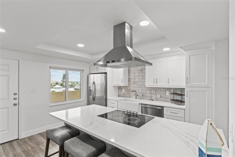 Condominio en venta en Madeira Beach, Florida, 2 dormitorios, 113.81 m2 № 1900359 - foto 4