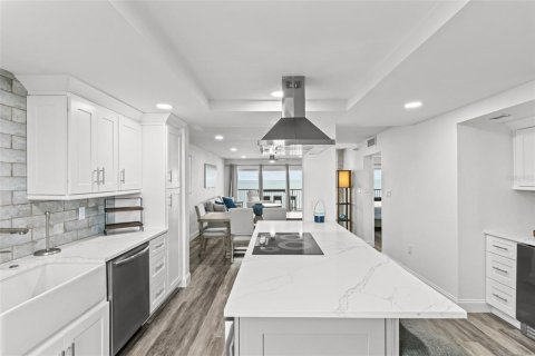 Condominio en venta en Madeira Beach, Florida, 2 dormitorios, 113.81 m2 № 1900359 - foto 5