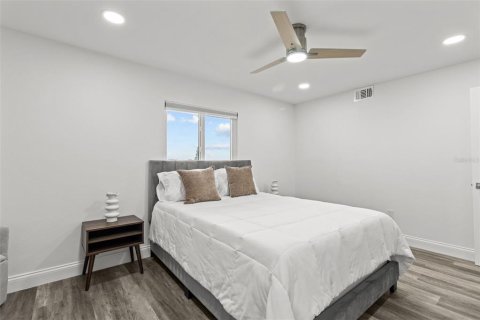 Condominio en venta en Madeira Beach, Florida, 2 dormitorios, 113.81 m2 № 1900359 - foto 25