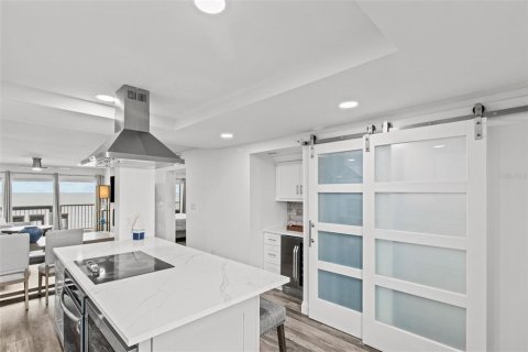 Condominio en venta en Madeira Beach, Florida, 2 dormitorios, 113.81 m2 № 1900359 - foto 8