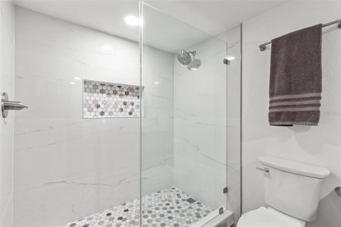 Condominio en venta en Madeira Beach, Florida, 2 dormitorios, 113.81 m2 № 1900359 - foto 21