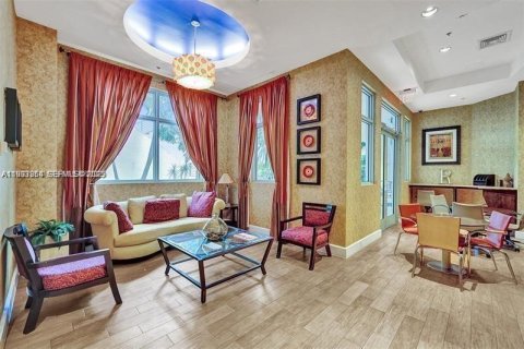 Condominio en alquiler en Hollywood, Florida, 1 dormitorio, 83.52 m2 № 1992118 - foto 15