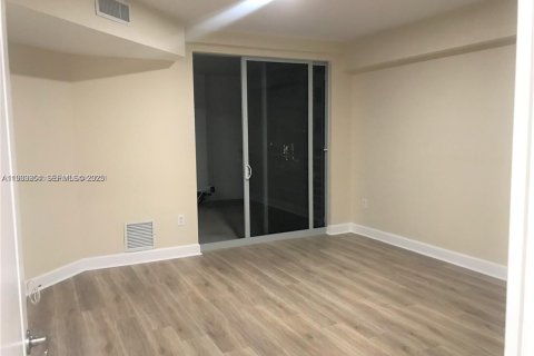 Condominio en alquiler en Hollywood, Florida, 1 dormitorio, 83.52 m2 № 1992118 - foto 10