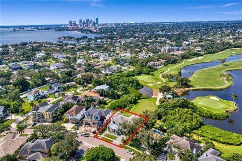 Villa ou maison à vendre à Saint Petersburg, Floride: 5 chambres, 388.52 m2 № 2413773 - photo 3