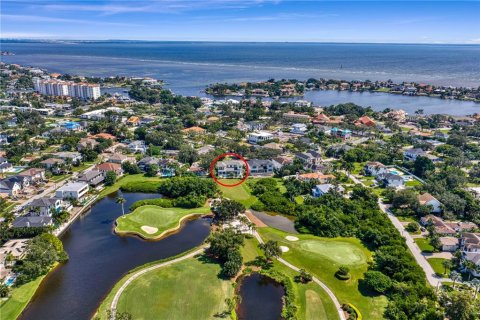 Villa ou maison à vendre à Saint Petersburg, Floride: 5 chambres, 388.52 m2 № 2413773 - photo 4
