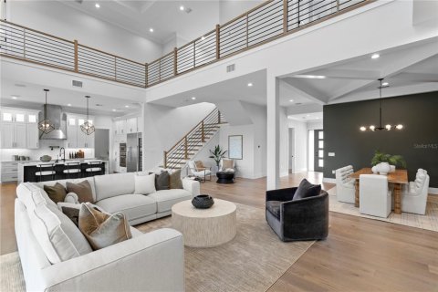 Villa ou maison à vendre à Saint Petersburg, Floride: 5 chambres, 388.52 m2 № 2413773 - photo 7