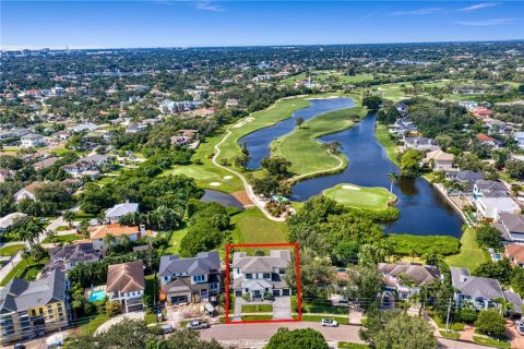 Villa ou maison à vendre à Saint Petersburg, Floride: 5 chambres, 388.52 m2 № 2413773 - photo 2
