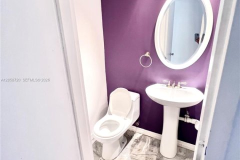 Condo in North Miami Beach, Florida, 1 bedroom  № 2169511 - photo 6