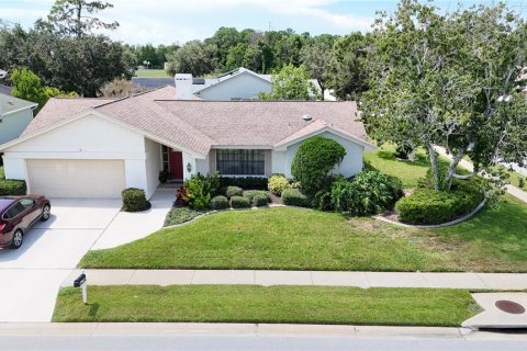 Casa en venta en Holiday, Florida, 4 dormitorios, 189.89 m2 № 1884535 - foto 1