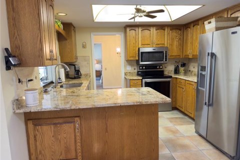 Casa en venta en Holiday, Florida, 4 dormitorios, 189.89 m2 № 1884535 - foto 8