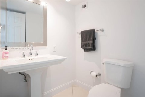 Condominio en venta en Miami Beach, Florida, 1 dormitorio, 84.54 m2 № 1794055 - foto 9