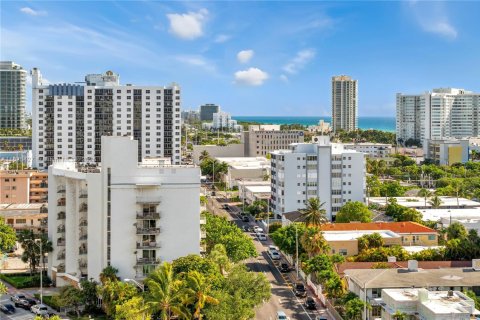 Condominio en venta en Miami Beach, Florida, 1 dormitorio, 84.54 m2 № 1794055 - foto 15