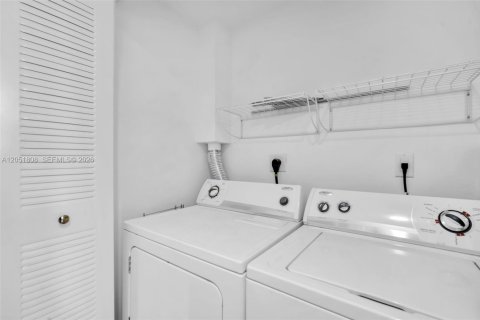 Copropriété à vendre à Boynton Beach, Floride: 2 chambres, 110.09 m2 № 2172989 - photo 16