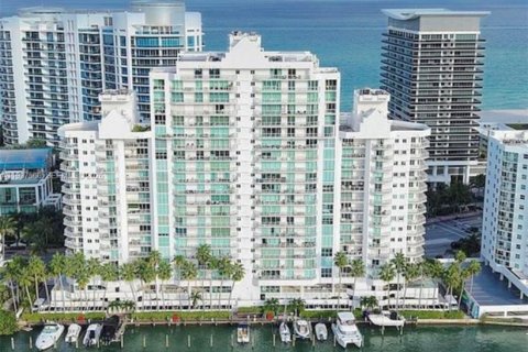 Copropriété à louer à Miami Beach, Floride: 2 chambres, 88.26 m2 № 1995254 - photo 3