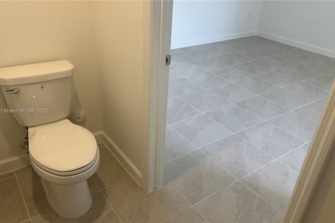 Townhouse in Homestead, Florida 3 bedrooms, 134.06 sq.m. № 1852213 - photo 13