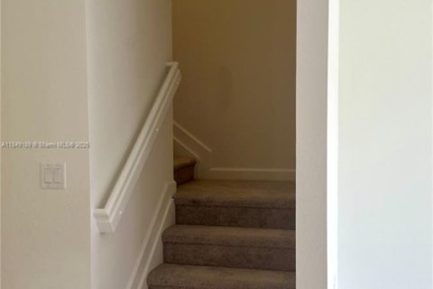 Townhouse in Homestead, Florida 3 bedrooms, 134.06 sq.m. № 1852213 - photo 14