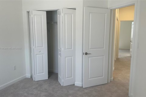 Townhouse in Homestead, Florida 3 bedrooms, 134.06 sq.m. № 1852213 - photo 18