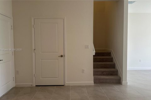 Townhouse in Homestead, Florida 3 bedrooms, 134.06 sq.m. № 1852213 - photo 4