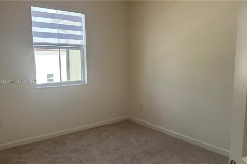 Townhouse in Homestead, Florida 3 bedrooms, 134.06 sq.m. № 1852213 - photo 17