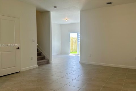 Townhouse in Homestead, Florida 3 bedrooms, 134.06 sq.m. № 1852213 - photo 3