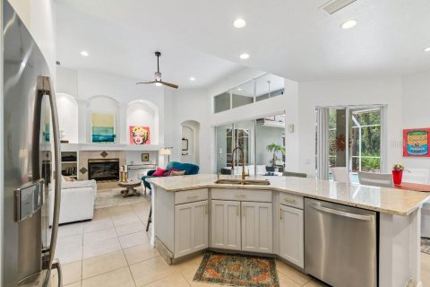 House in Tampa, Florida 4 bedrooms, 258.08 sq.m. № 2157344 - photo 26