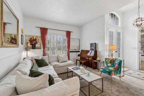 House in Tampa, Florida 4 bedrooms, 258.08 sq.m. № 2157344 - photo 10