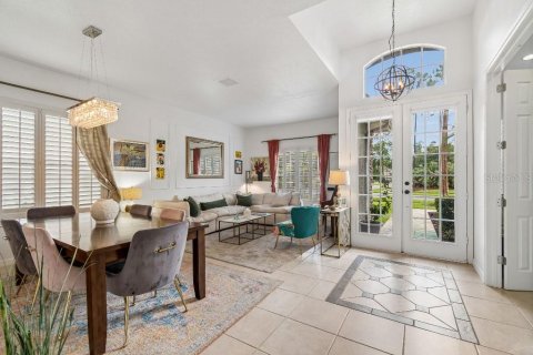 House in Tampa, Florida 4 bedrooms, 258.08 sq.m. № 2157344 - photo 7