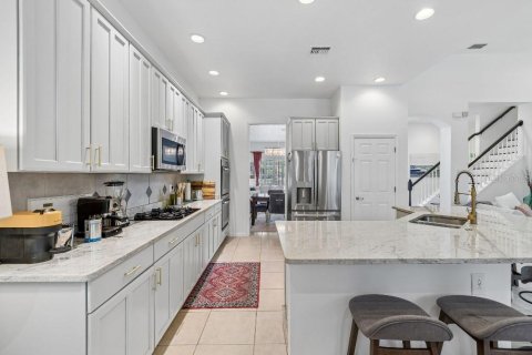 House in Tampa, Florida 4 bedrooms, 258.08 sq.m. № 2157344 - photo 24