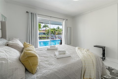 House in Fort Lauderdale, Florida 4 bedrooms, 175.86 sq.m. № 2086905 - photo 22