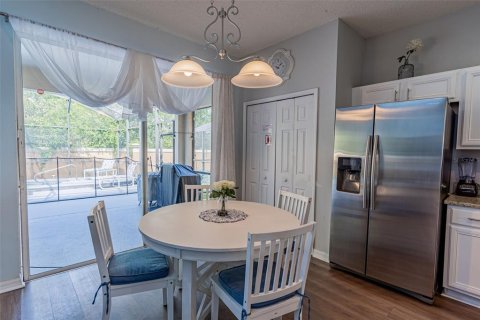 Villa ou maison à louer à Kissimmee, Floride: 7 chambres, 263.29 m2 № 1558852 - photo 20
