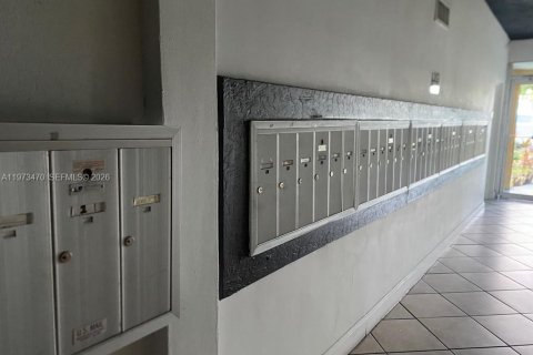 Снять в аренду кондоминиум в Норт-Майами, Флорида 1 спальня, 52.4м2, № 2034123 - фото 15